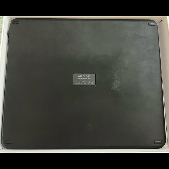 Lenrich Keyboard + case 12.9 inch PRO 3rd gen, same or next day shipping - Picture 5 of 6